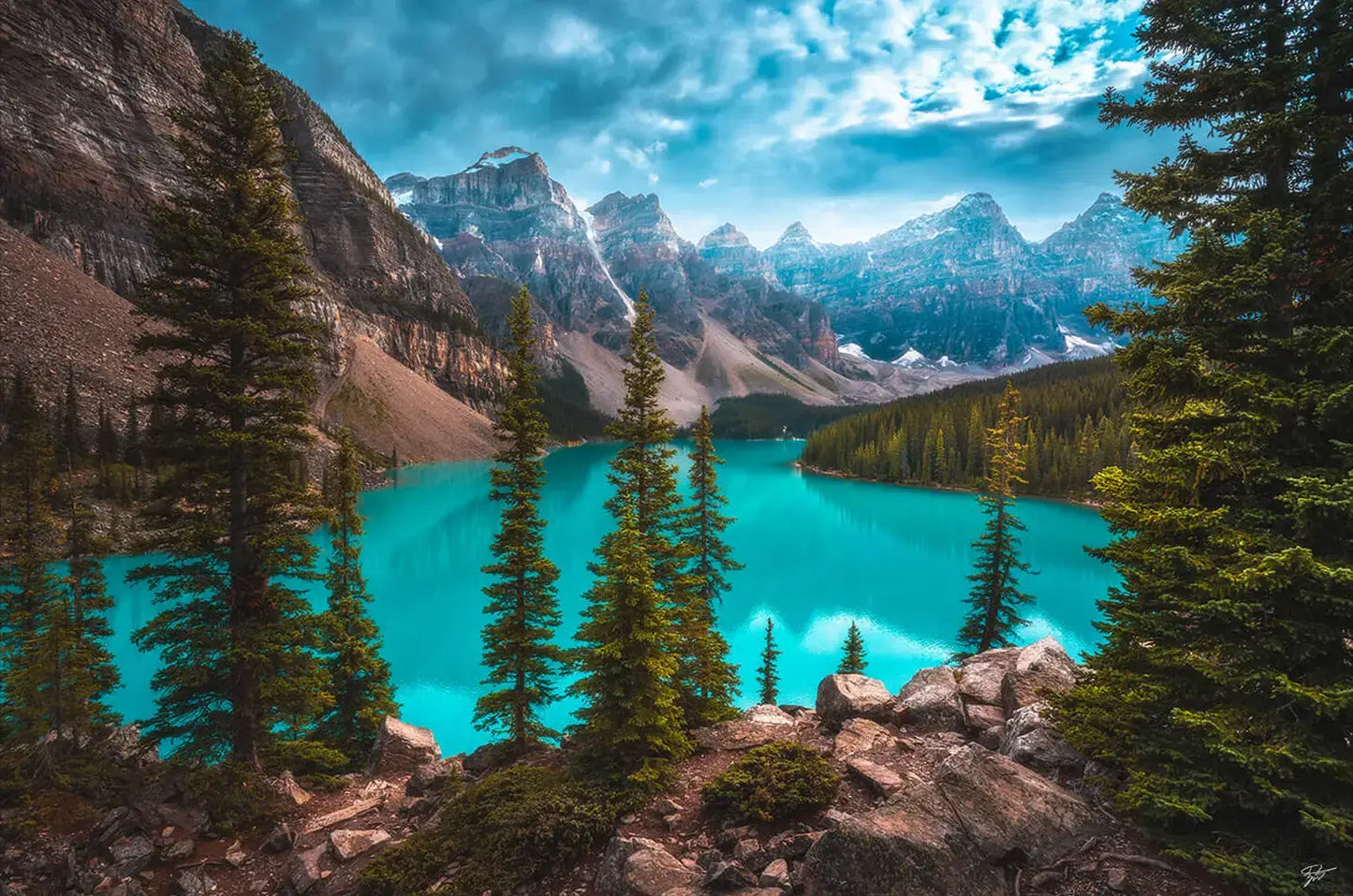 Lakeside Serenity