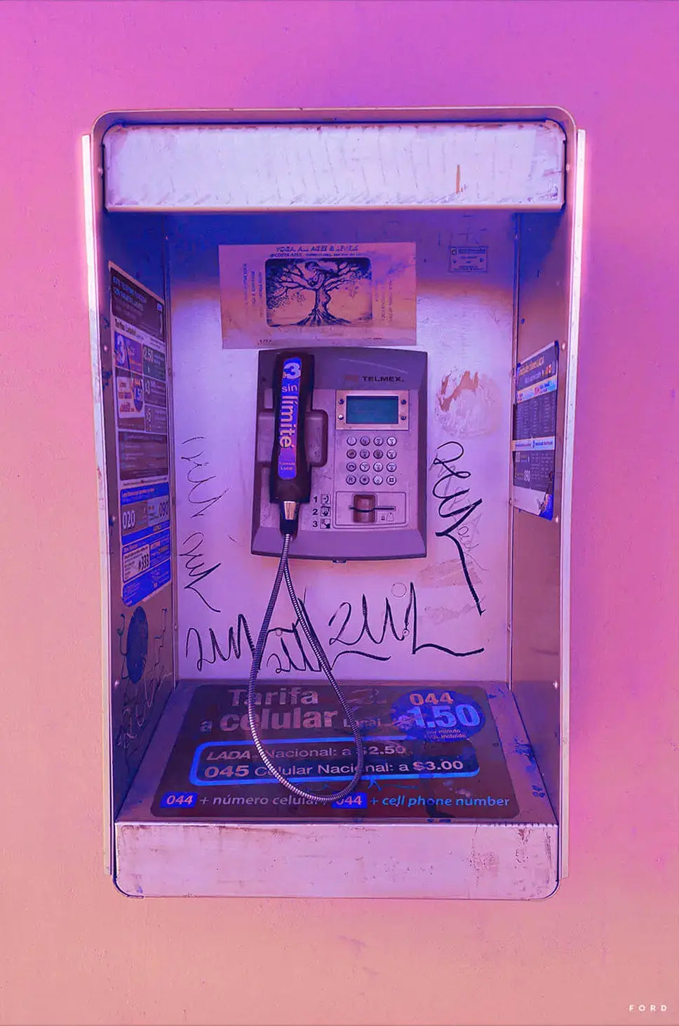 Kiss Me Through The Phone