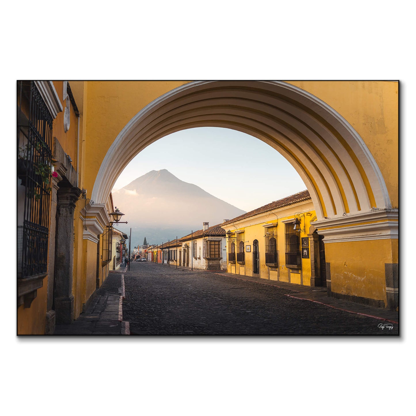 Antigua Arch
