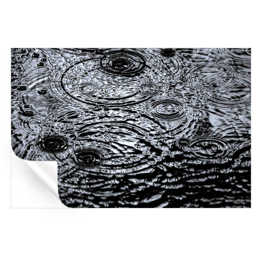 Chromatic Droplets