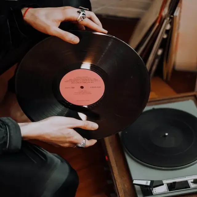 Music and Art: Discover Your Visual Palette Through Sound<br />
