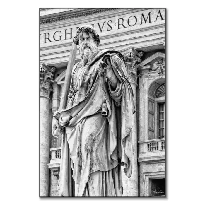 Roma Statue