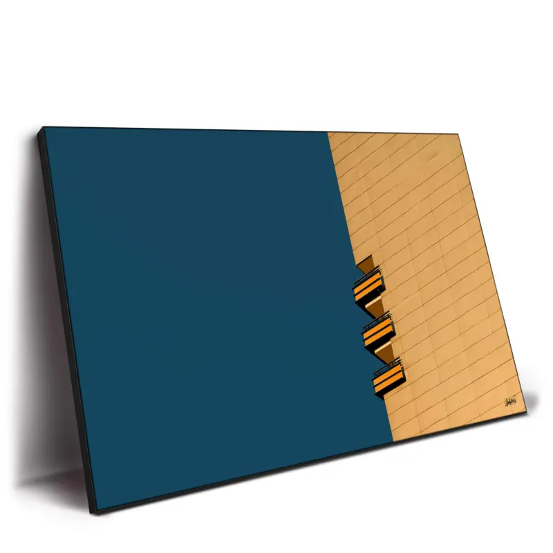 Orange vs Blue Orange Wall Decor by Yamakasino
